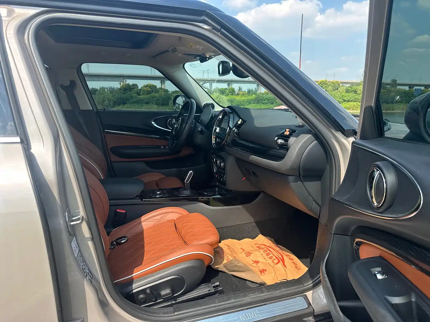 MINI CLUBMAN 2023 2023 Facelift 1.5T COOPER Connoisseur