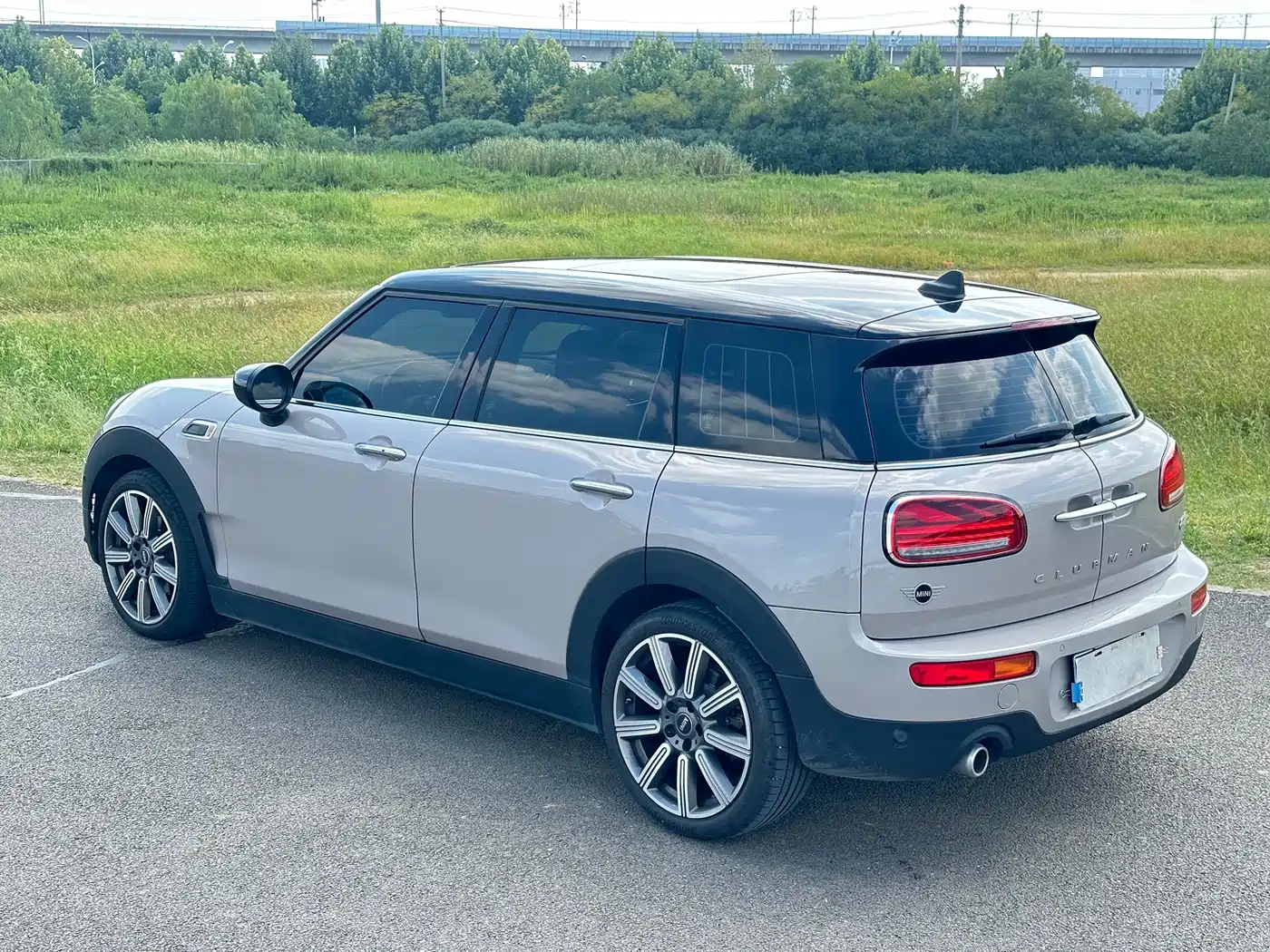 MINI CLUBMAN 2023 2023 Facelift 1.5T COOPER Connoisseur