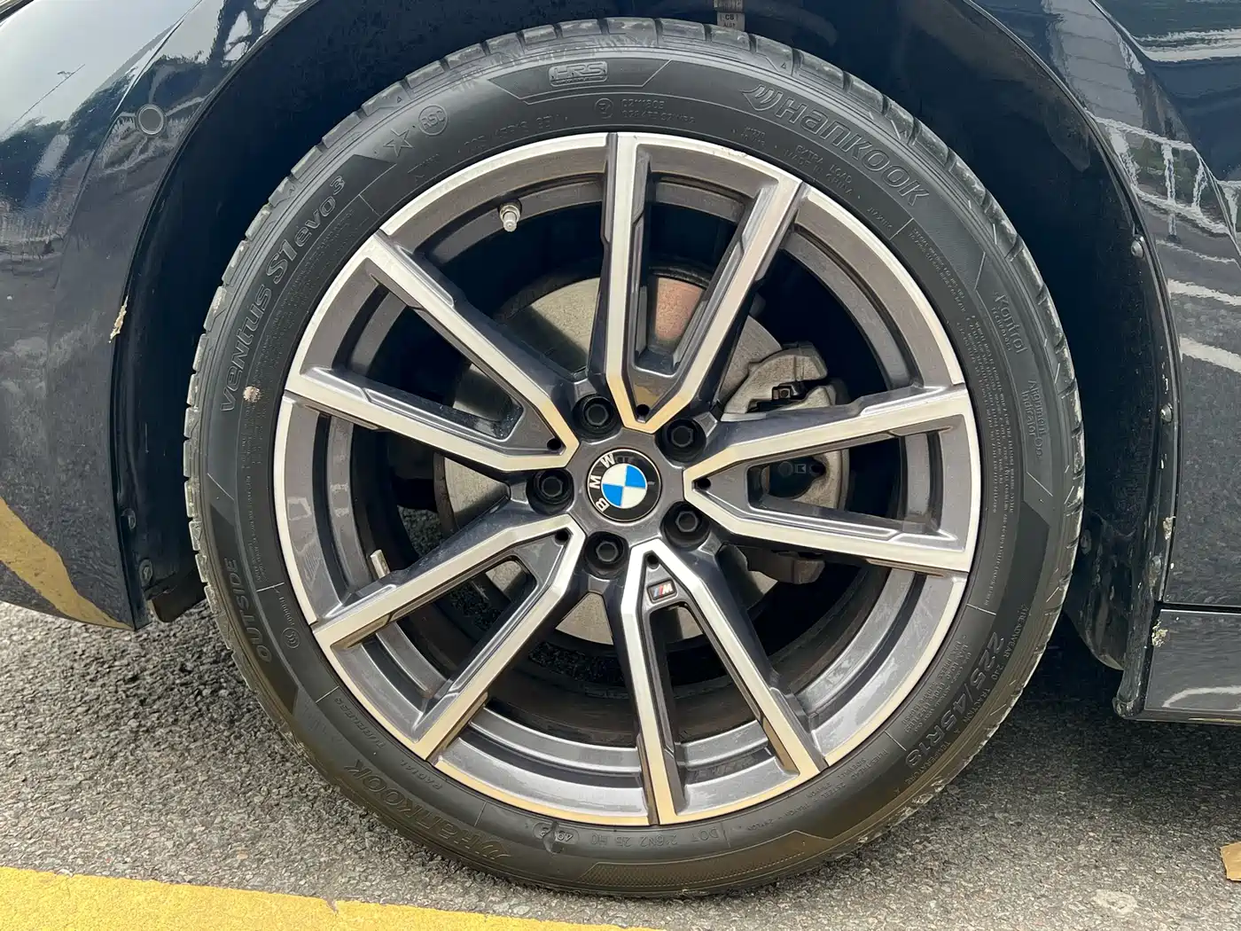 BMW 3 Series 2024 325Li M Sport Package фото 12