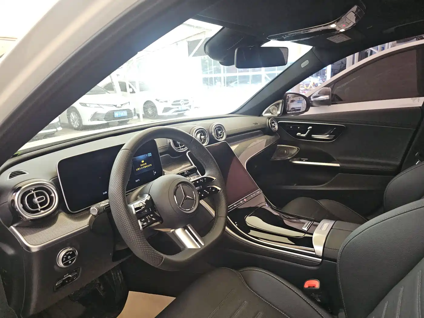 Mercedes-Benz C-Class 2023 C 260 L Night Edition Sport фото 4