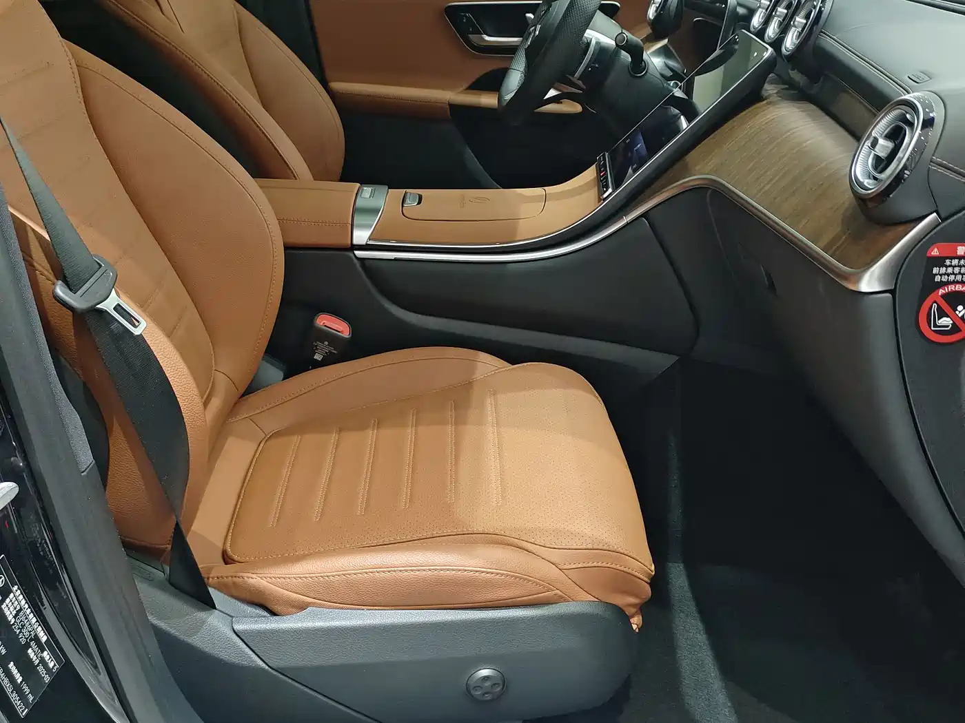 Mercedes-Benz GLC 2025 GLC 300 L 4MATIC Dynamic 5-seater фото 7