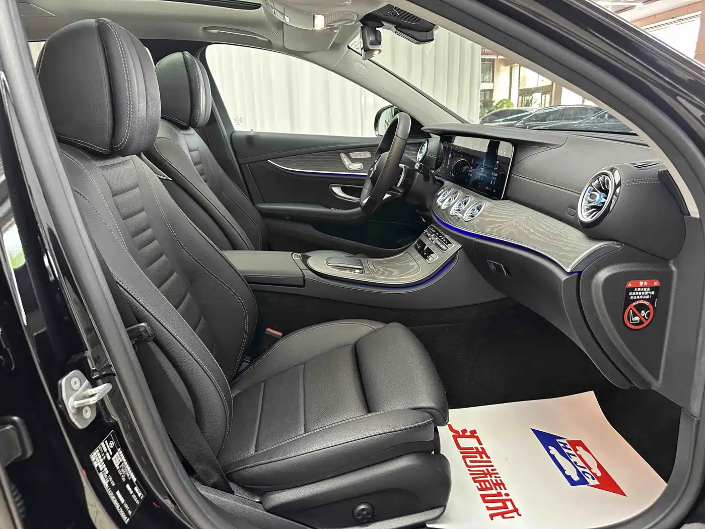 Mercedes-Benz E-Class 2022 E 300 L Sport Fashion фото 18
