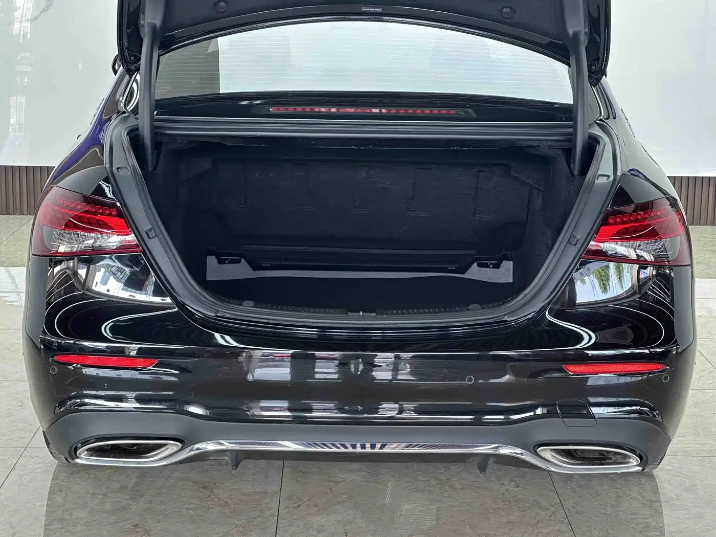 Mercedes-Benz E-Class 2022 E 300 L Sport Fashion фото 7