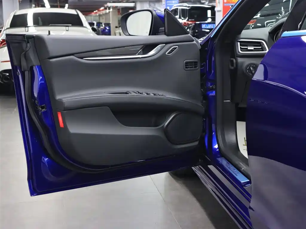 Maserati Ghibli 2023 2.0T GT фото 5