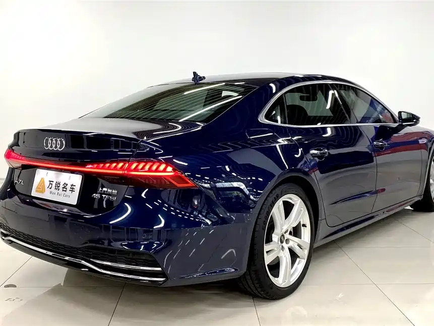 Audi A7L 2022 45 TFSI S-line Future Dream Edition фото 3