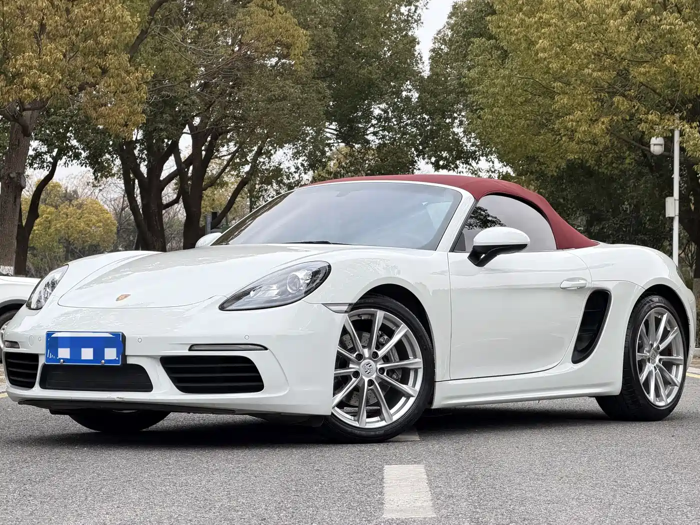 PORSCHE 718