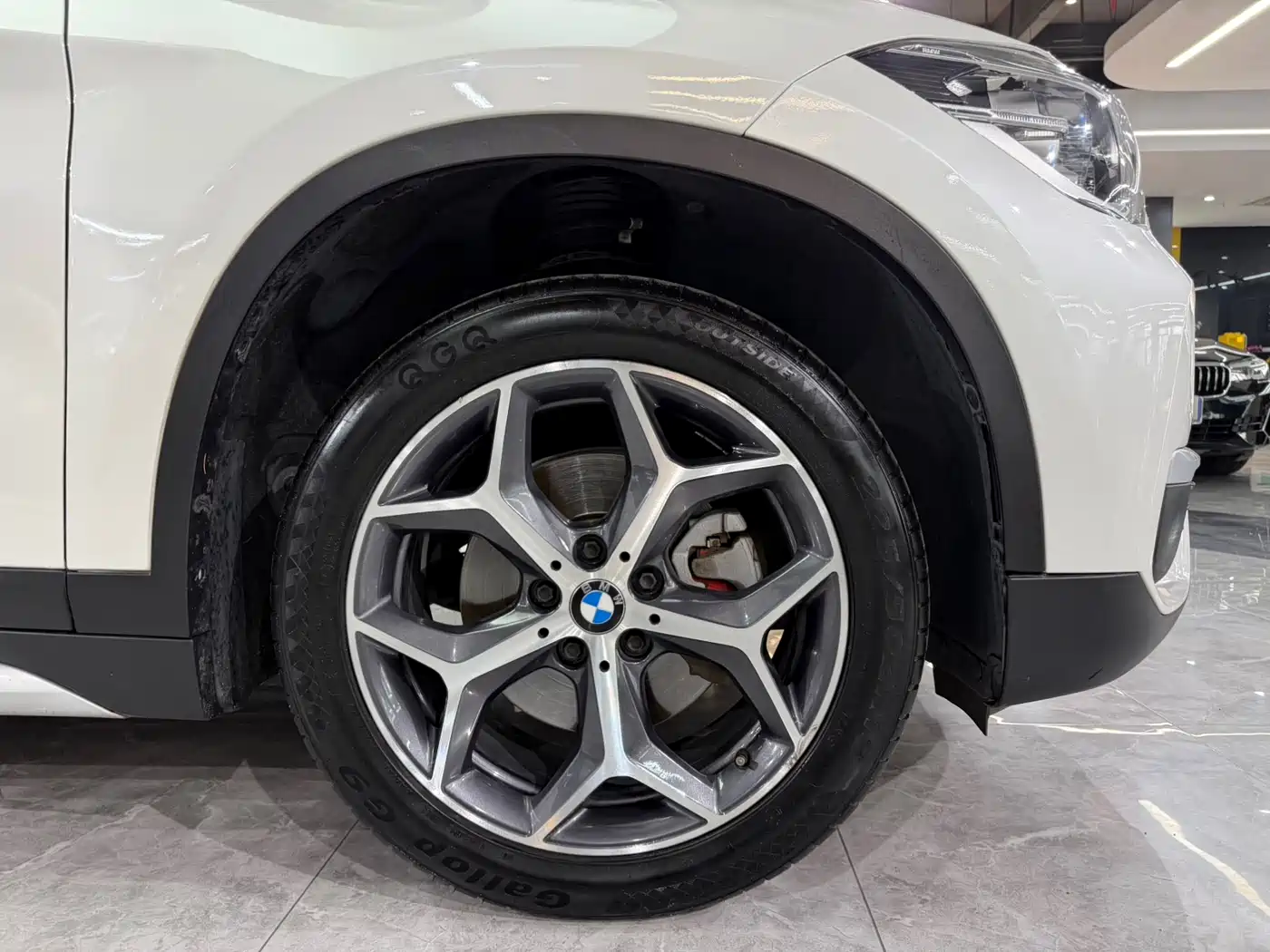 BMW X1 2019 sDrive18Li Premium Model фото 13