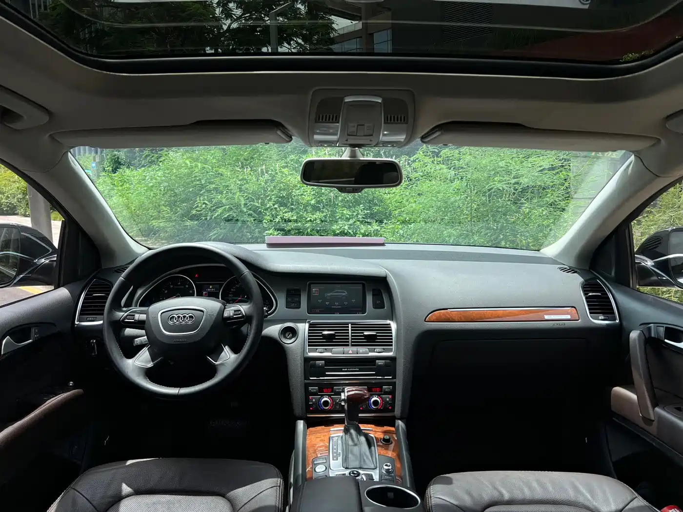 Фото 8 - Audi Q7