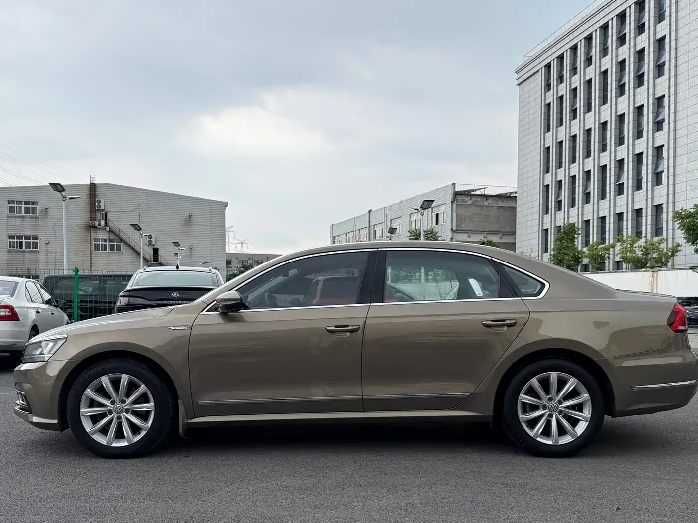 Volkswagen Passat 2017 330TSI DSG Prestige фото 21