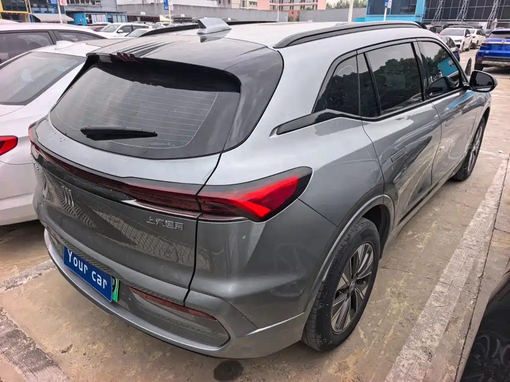 صورة 5 - Buick E5