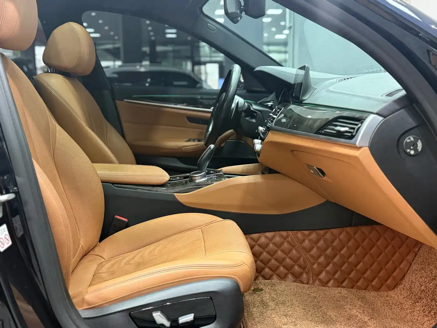 BMW 5 Series 2018 Facelift 530Li Exclusive M Sport Package фото 13