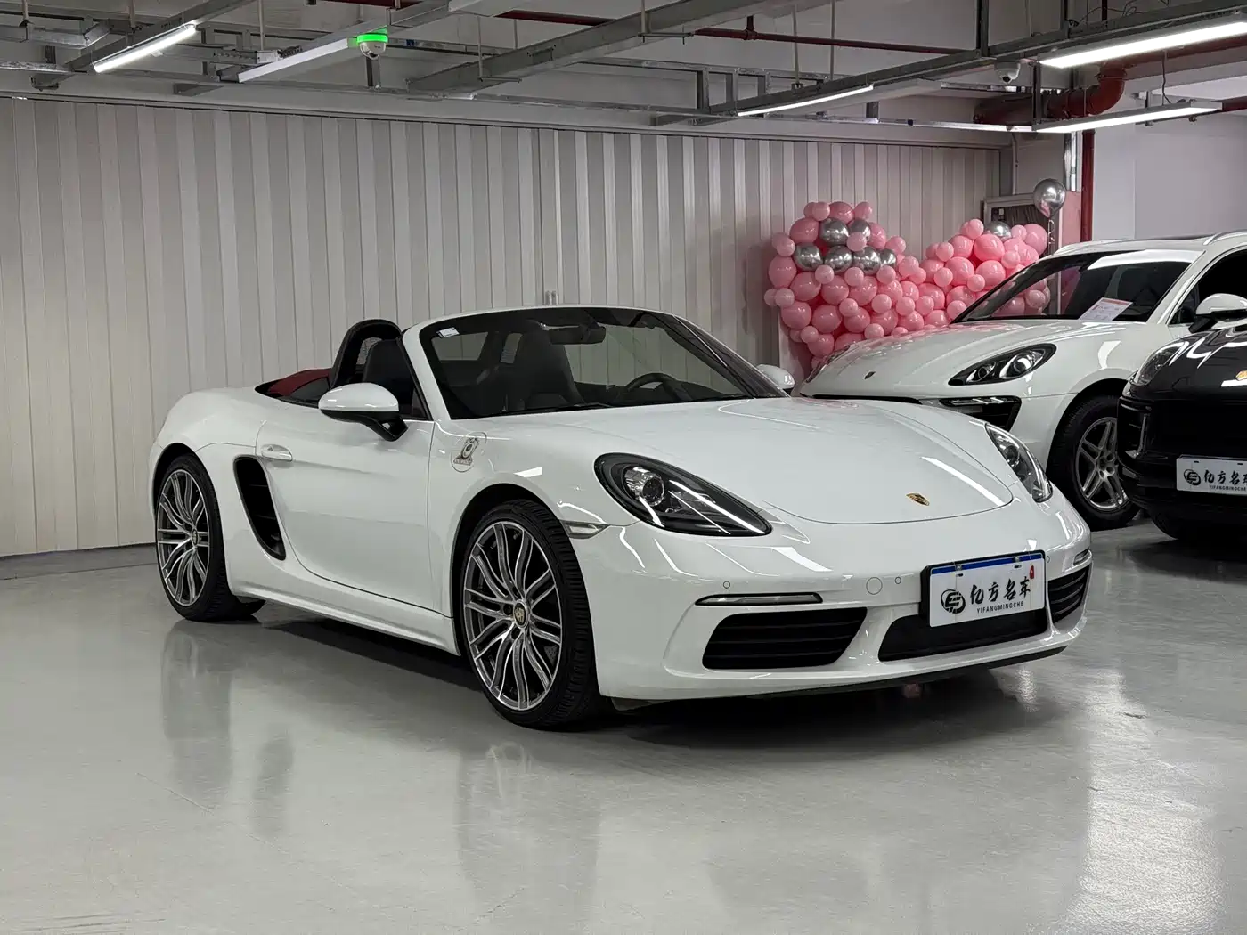 Porsche 718 2016 Boxster 2.0T фото 3