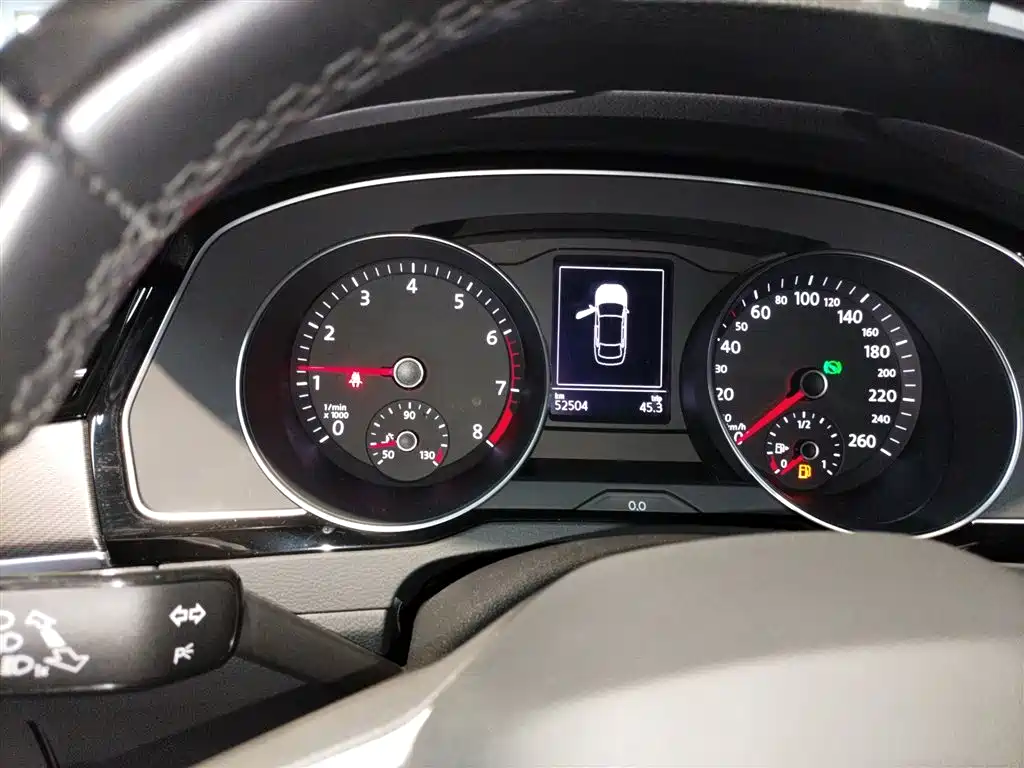 Volkswagen Magotan 2020 330TSI DSG Leading фото 11