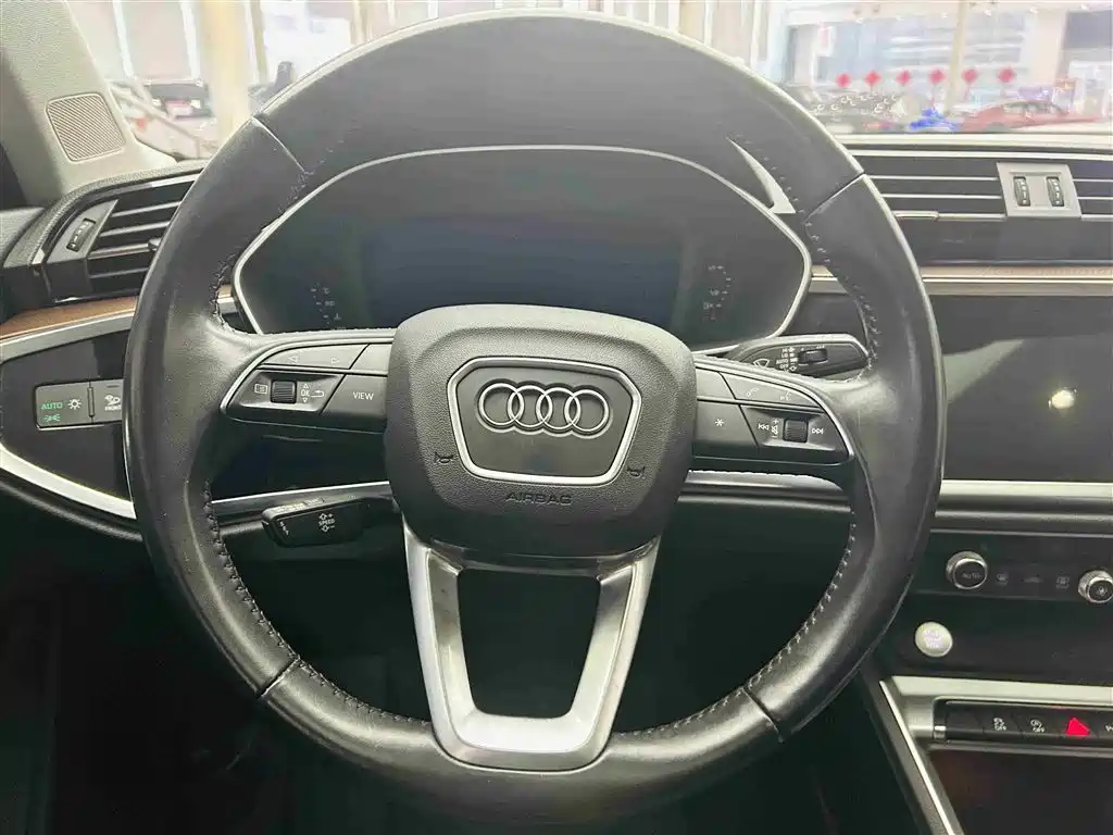 Audi Q3 2019 40 TFSI Fashion Elegance фото 14