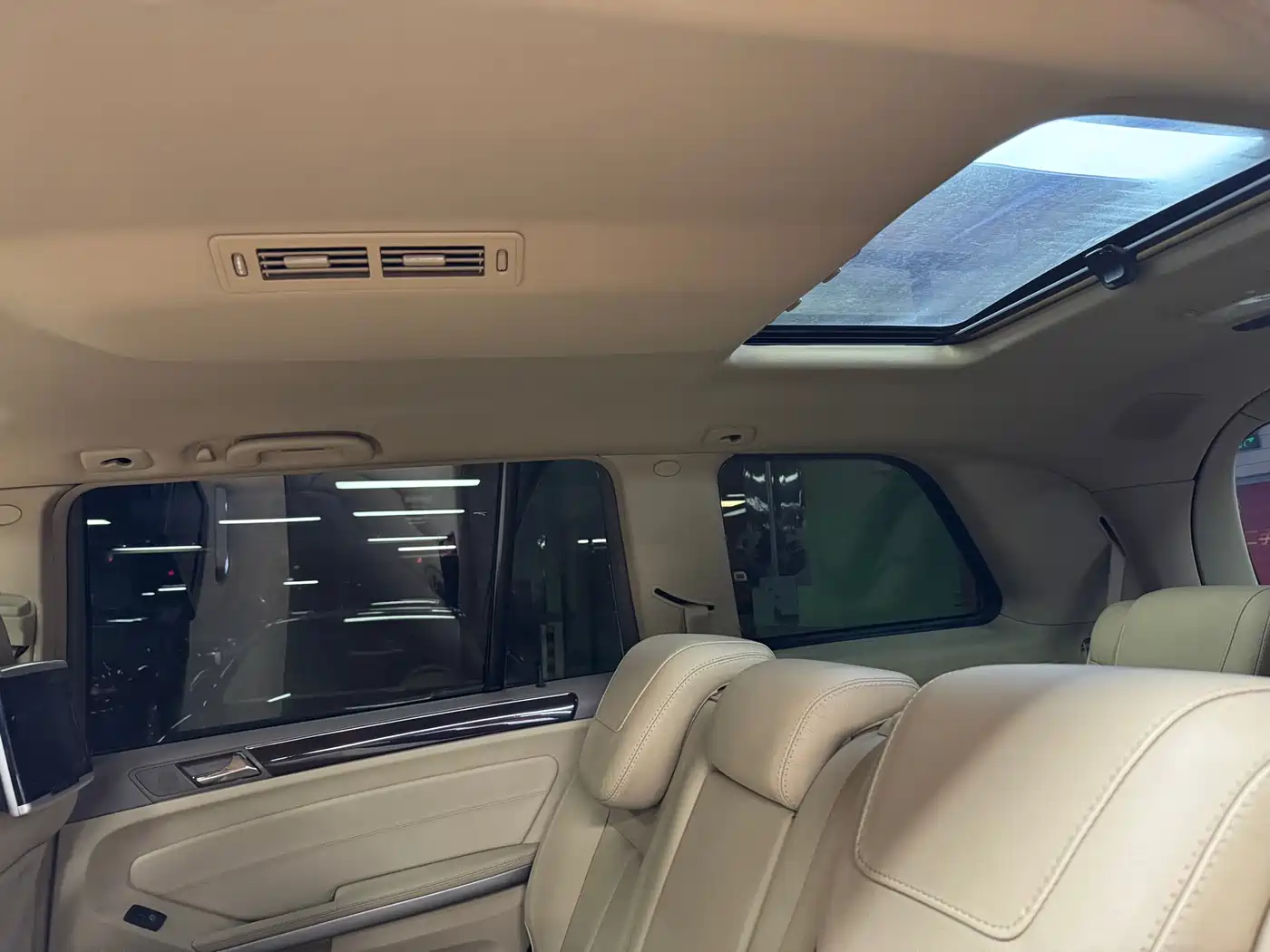 Mercedes-Benz GL-Class фото 35