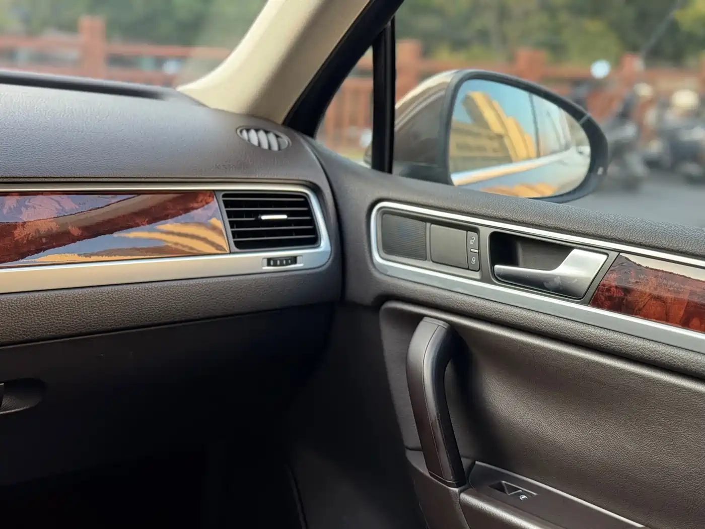 Volkswagen Touareg 2011 3.0TSI Standard фото 17