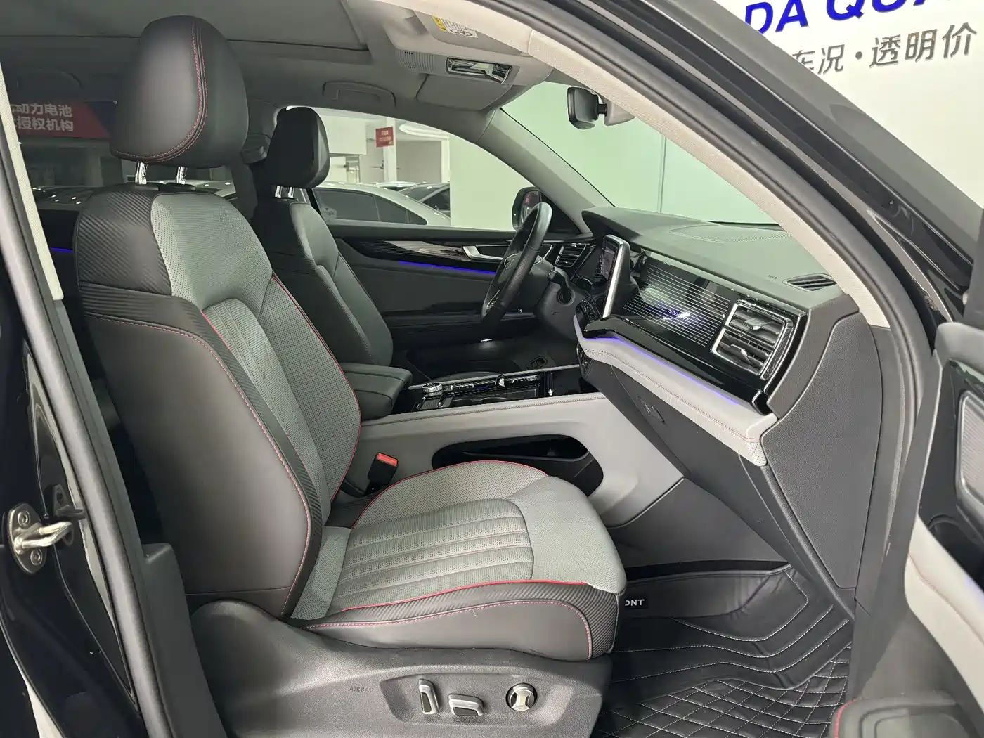 Volkswagen Teramont 2023 Teramont X 330TSI 2WD Premium Luxury фото 10