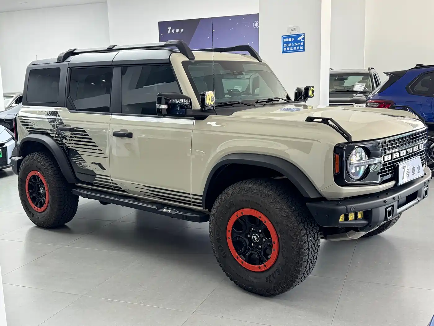 Ford Bronco 2025 2025 2.3T Mega Dune Limited Custom Edition