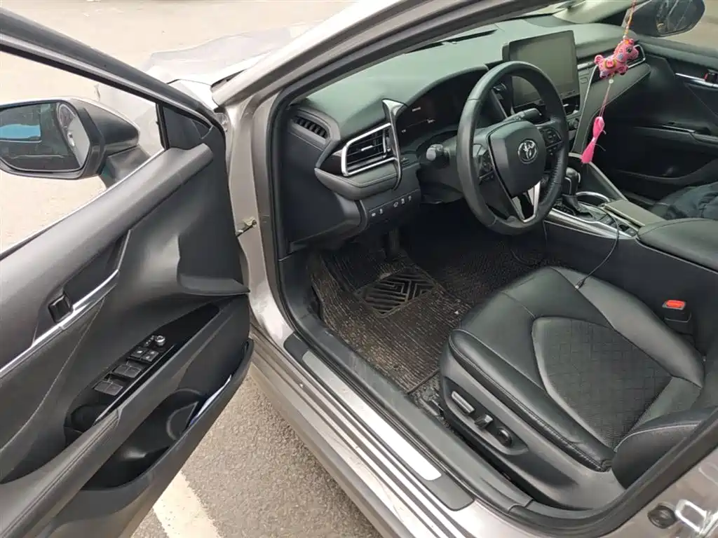 Toyota Camry 2021 2.5S Feng Shang Edition фото 23