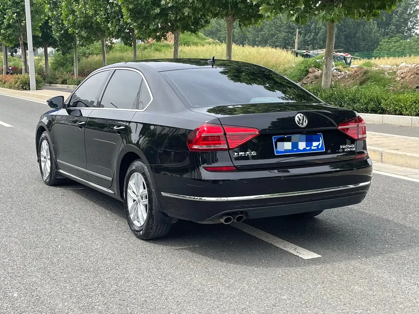 Volkswagen Passat 2017 330TSI DSG Prestige фото 7