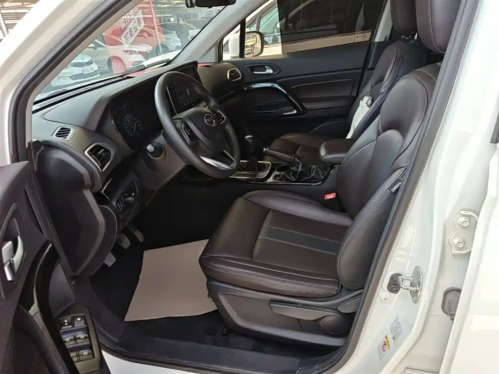 GAC Trumpchi Trumpchi GS4 2018 235T Manual 2WD Elite Edition фото 15