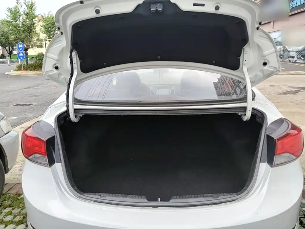 Hyundai Langdong 2017 2016 1.6L Automatic Smart Edition
