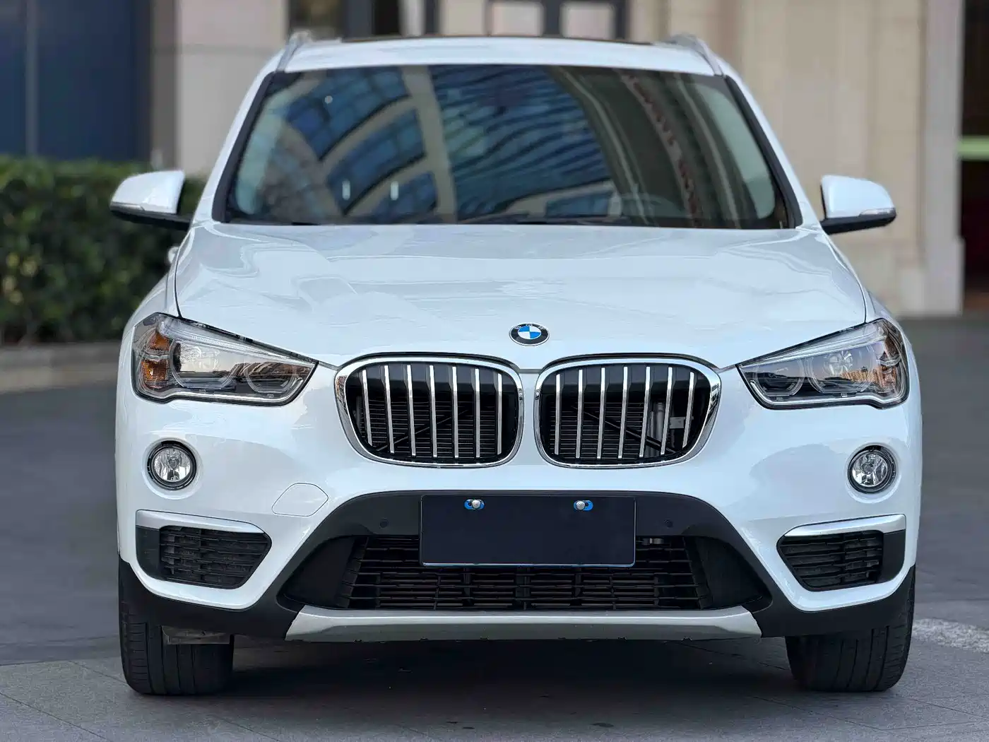 BMW X1 2018 xDrive20Li Premium Model фото 2