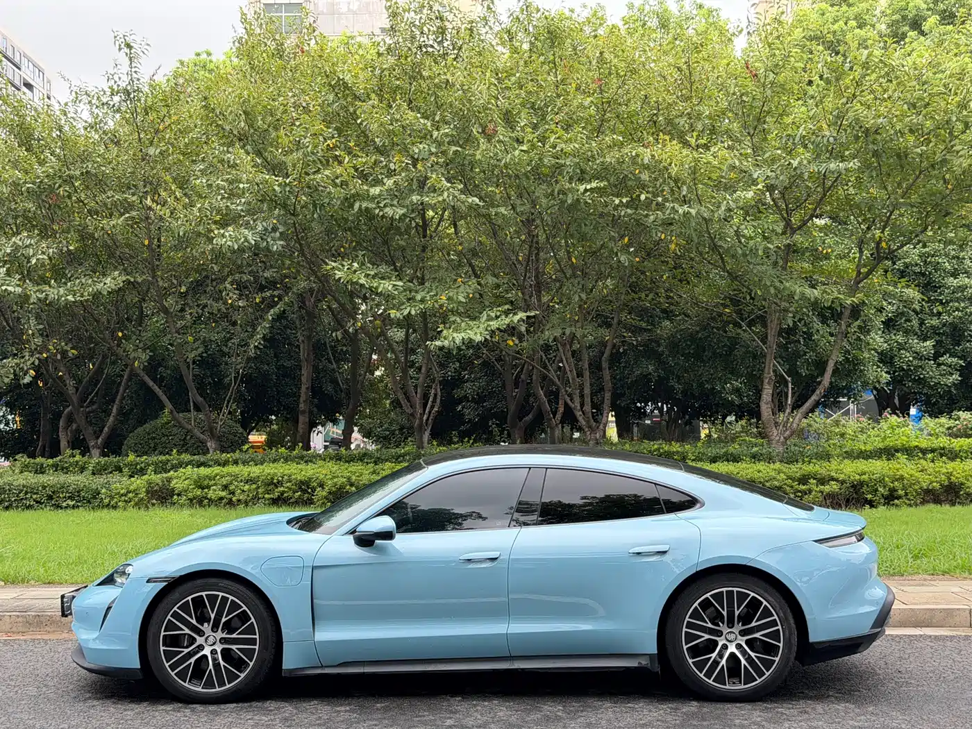 2026 Porsche Taycan