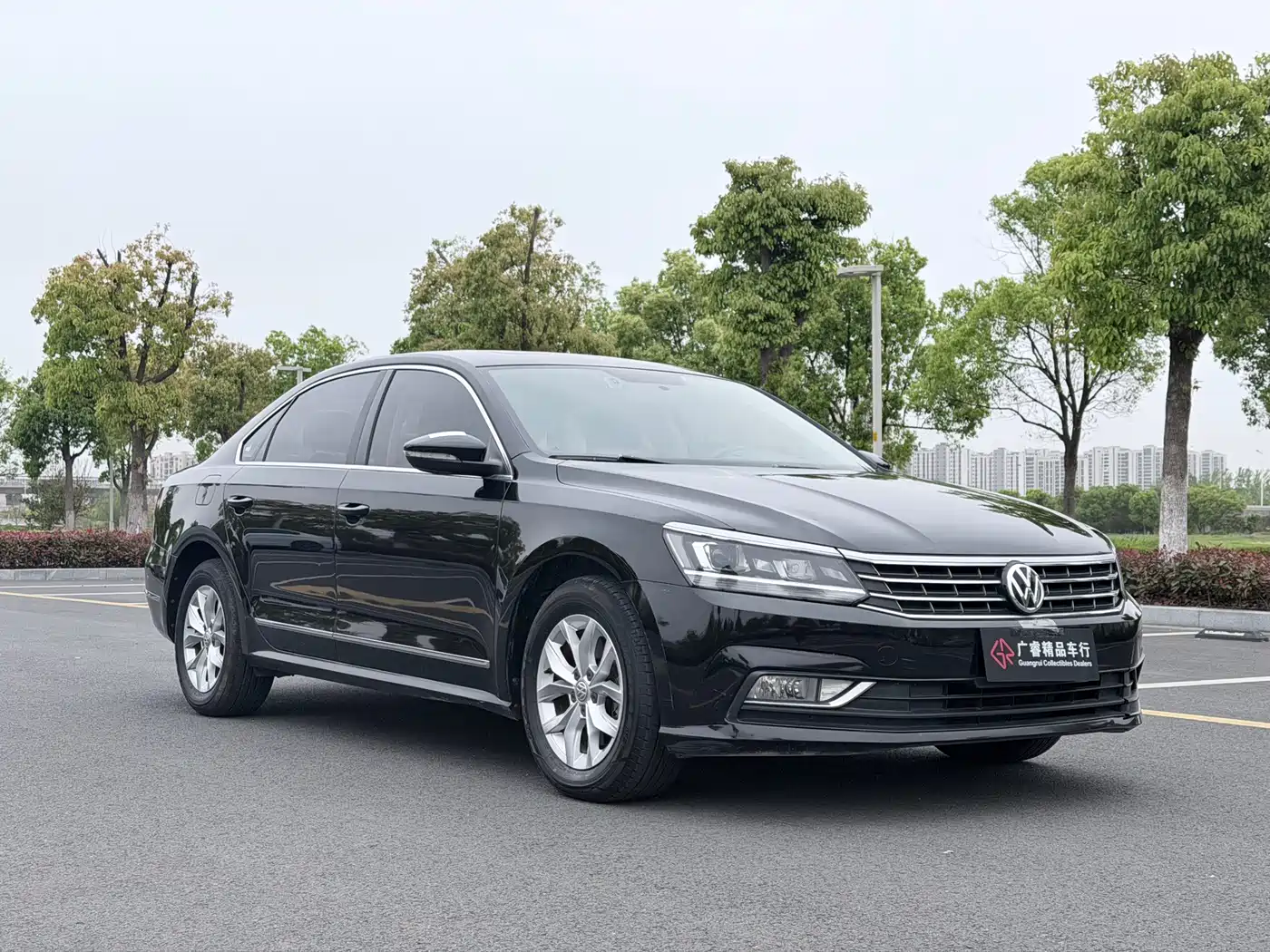 Volkswagen Passat 2017 330TSI DSG Prestige фото 3