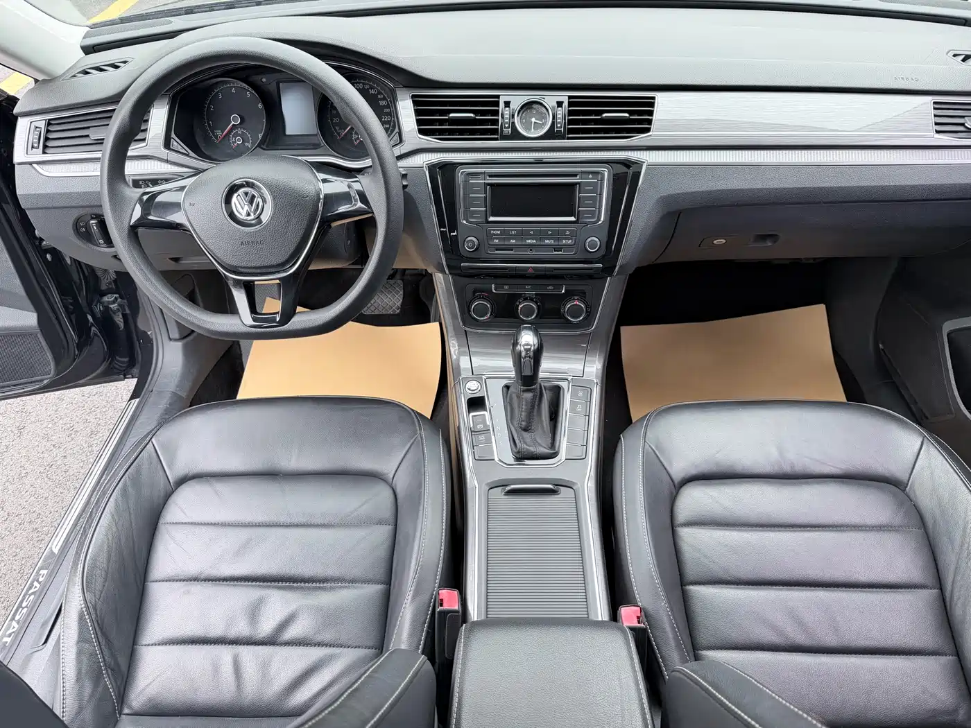 Volkswagen Passat 2017 330TSI DSG Prestige фото 5