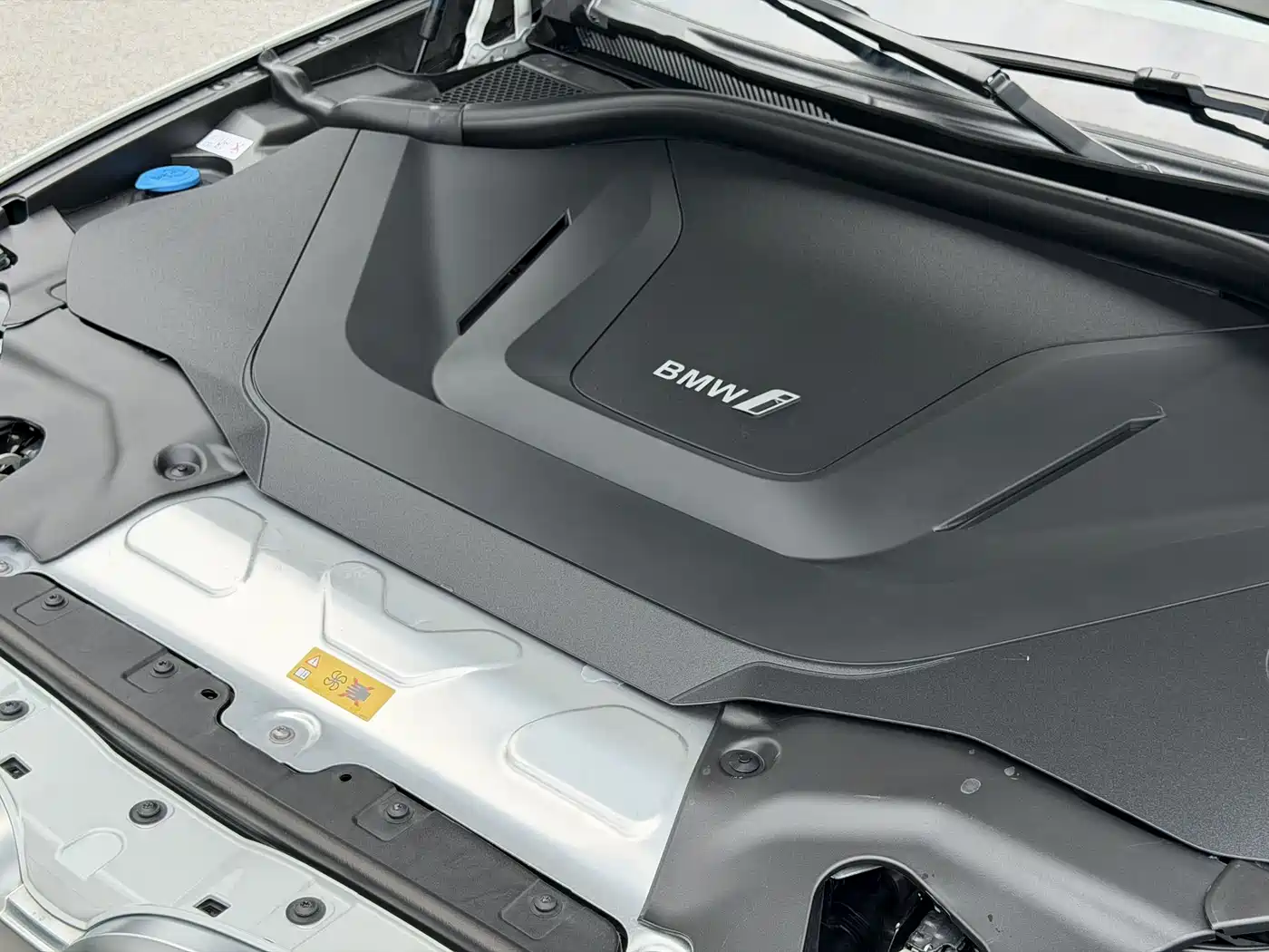 BMW iX3 2022 Leading Edition фото 15