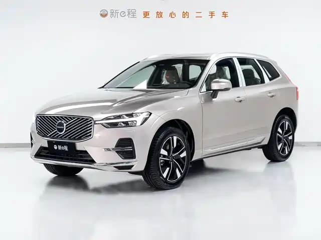 VOLVO XC60 2026