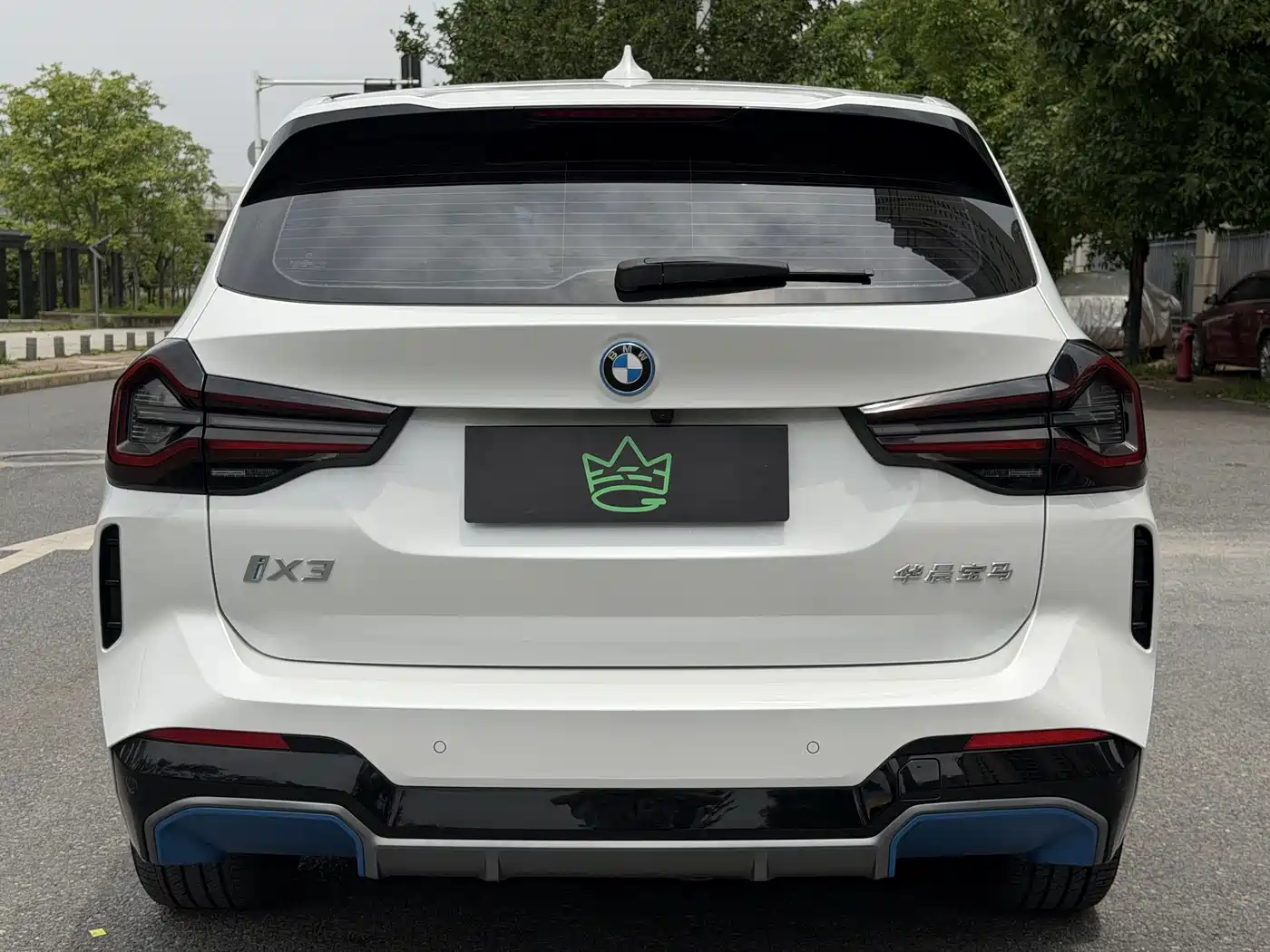 BMW iX3 2022 Leading Edition фото 5