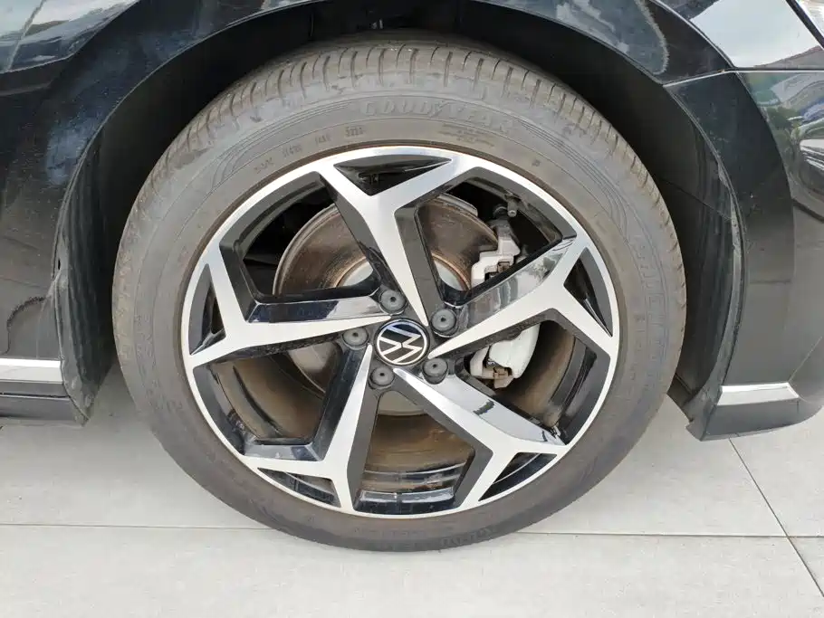 Volkswagen Magotan 2025 2026 Model 30 Million Special Selection 380TSI DSG Luxury
