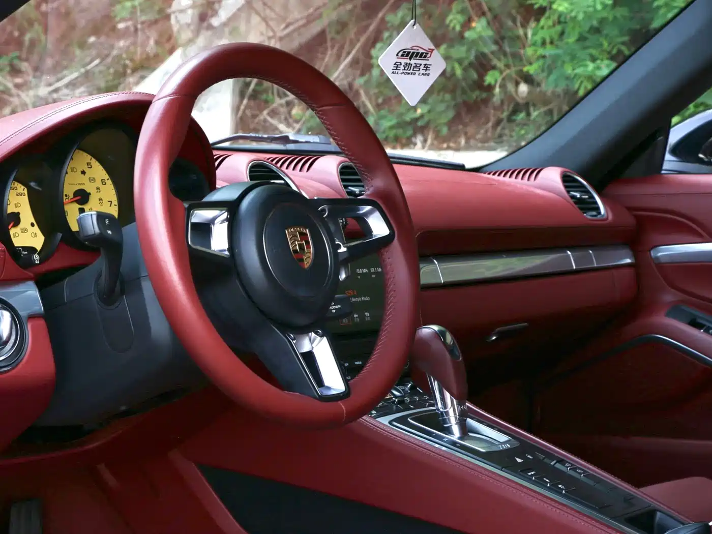 Porsche 718 2018 Cayman 2.0T фото 11