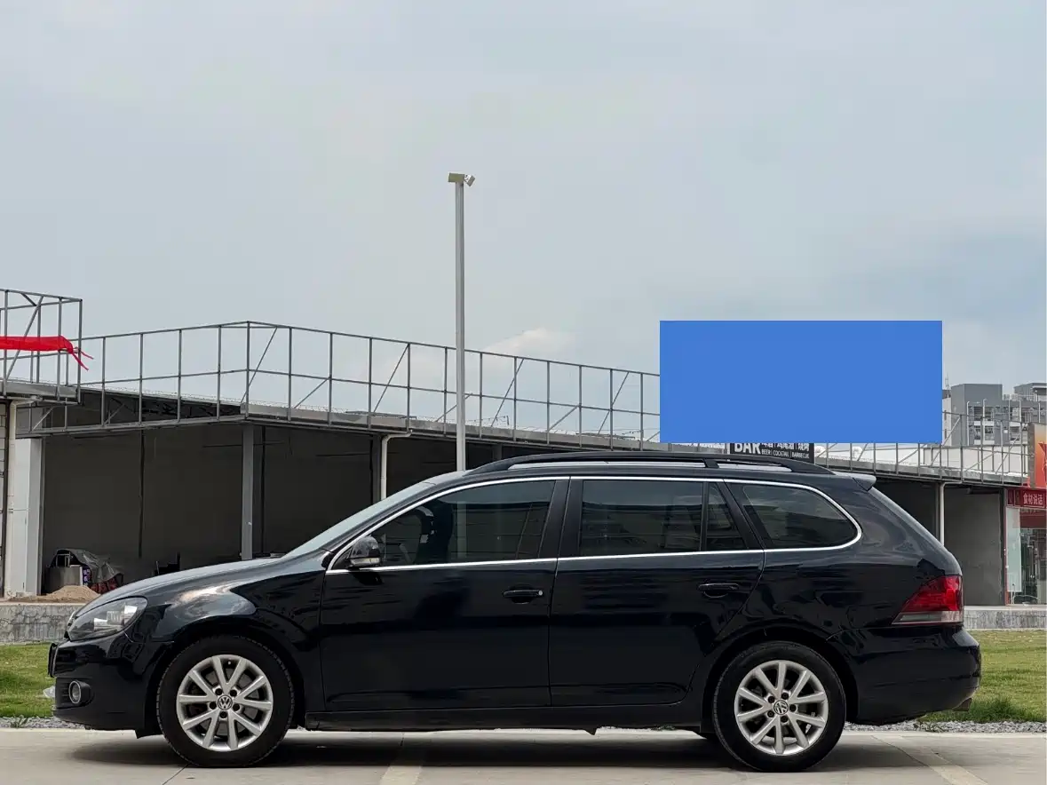 Volkswagen Golf (Import) 2011 1.4TSI Comfort Wagon фото 8