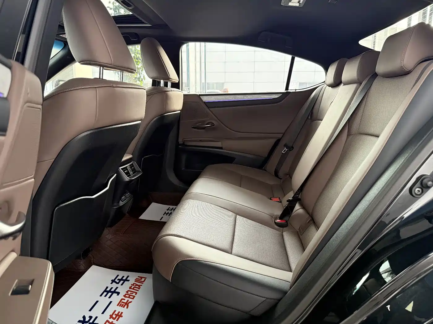 Lexus ES 2025 2025 300h Ultimate Edition