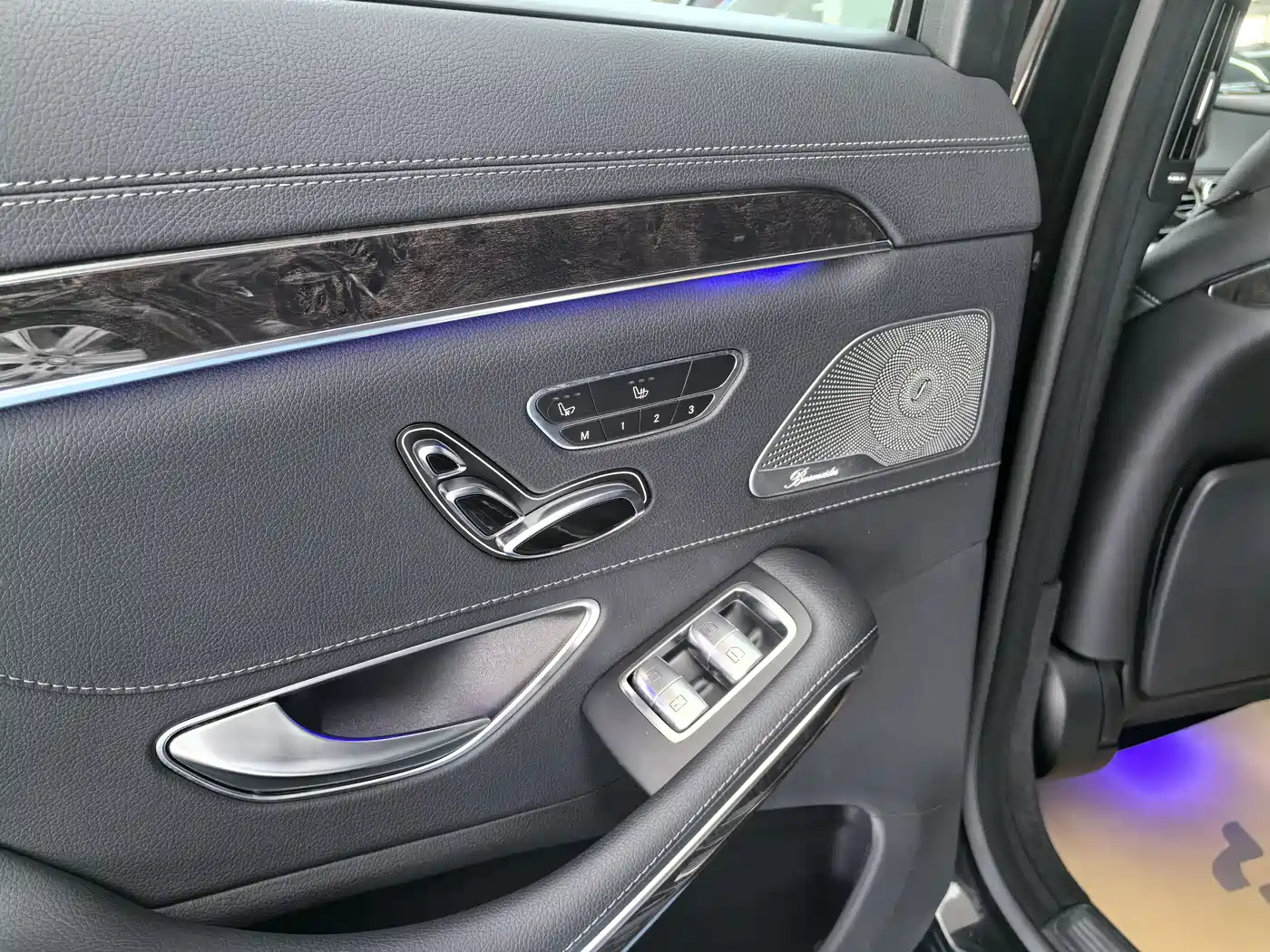Mercedes-Benz S-Class 2015 S 400 L 4MATIC фото 13