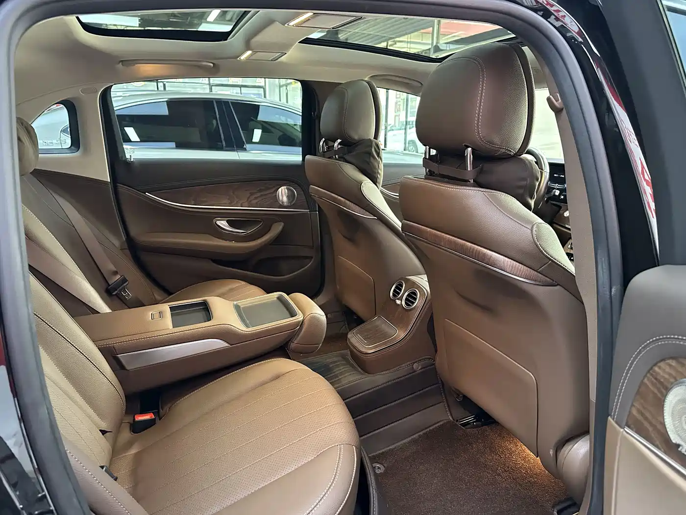 Mercedes-Benz E-Class 2023 Facelift E 300 L Fashion фото 10