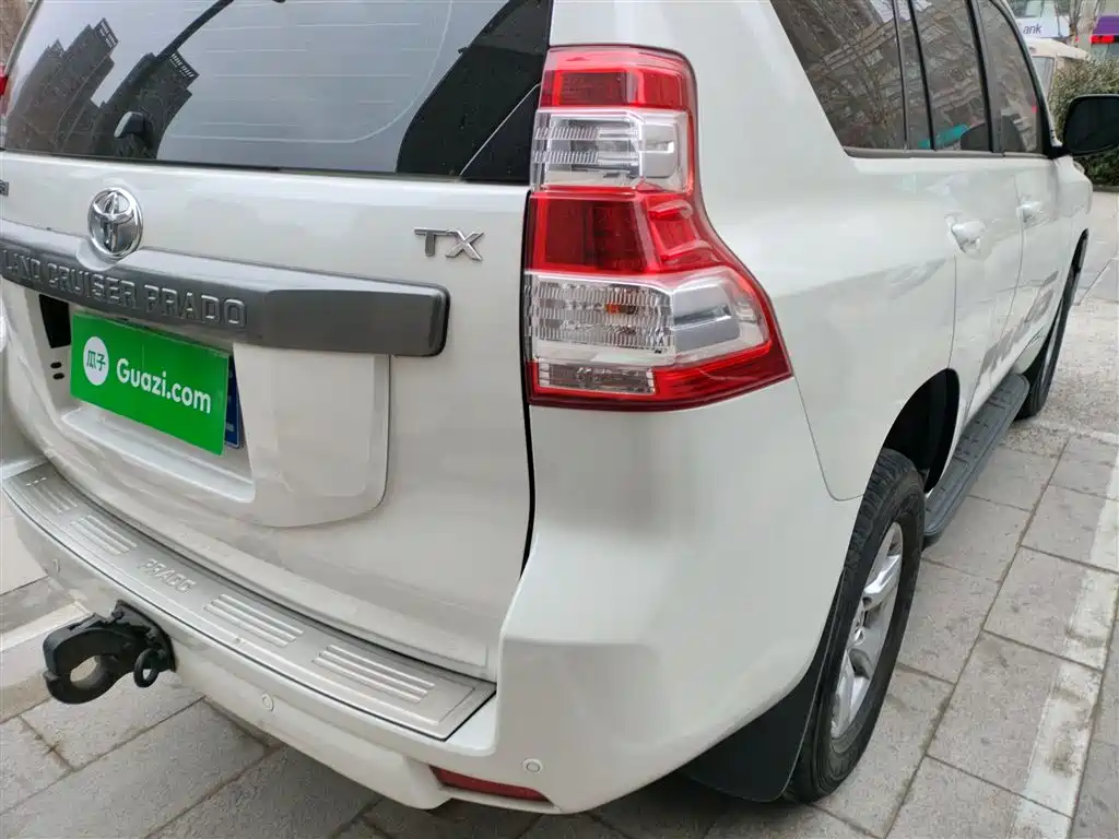 Toyota Prado 2015 2.7L Automatic Standard фото 24
