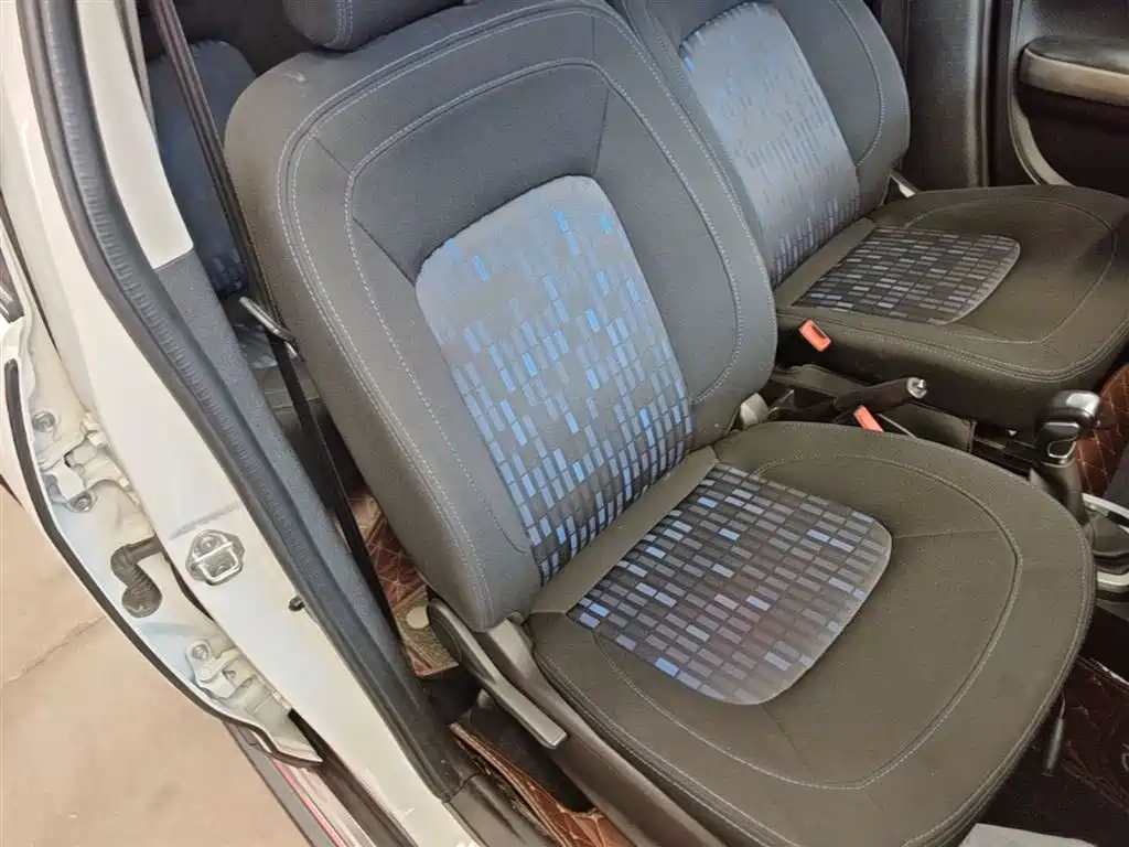 Haval H1 2017 Red Label 1.5L AMT Comfort фото 25