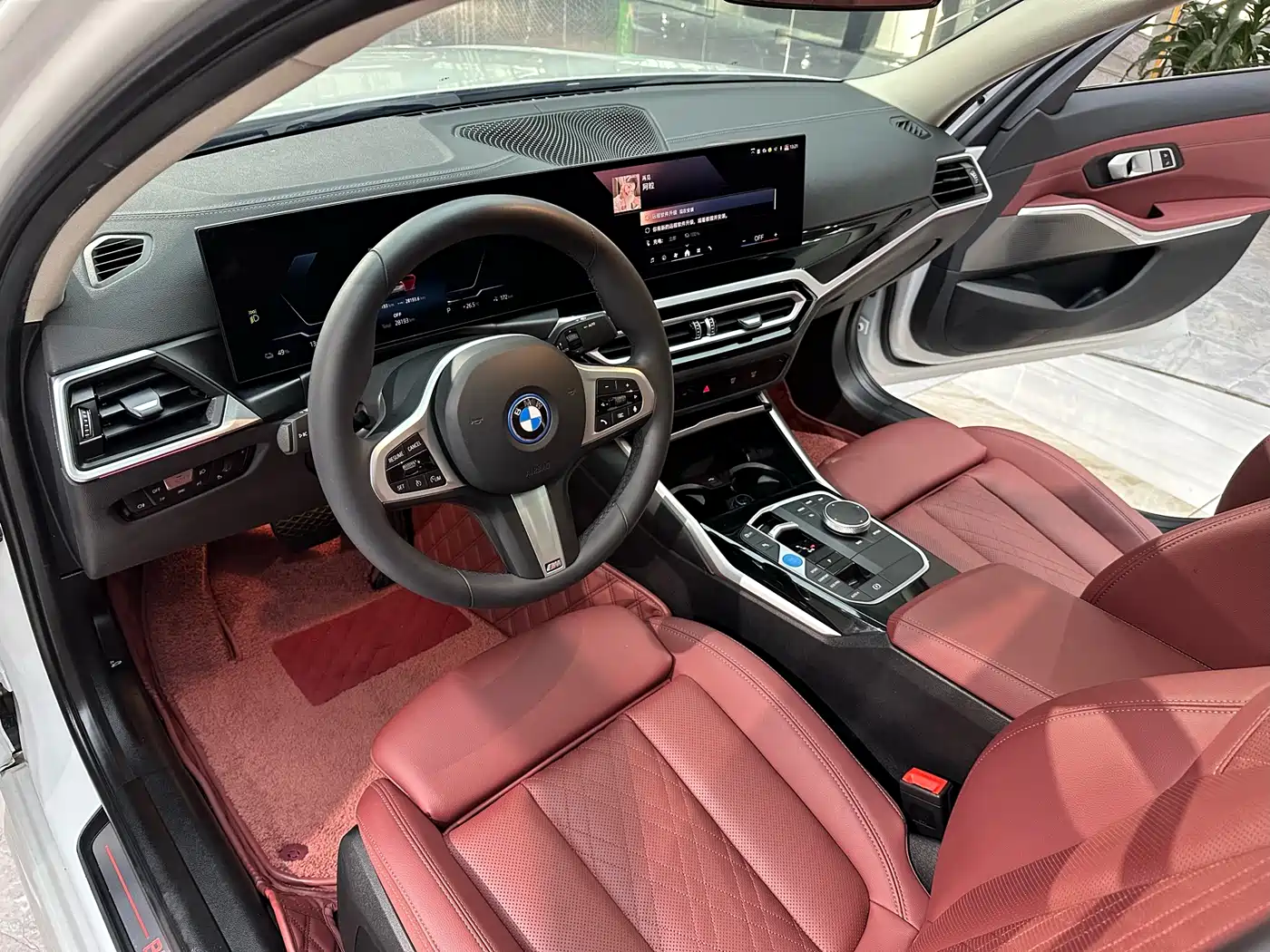 BMW i3 2024 eDrive 35 L фото 15