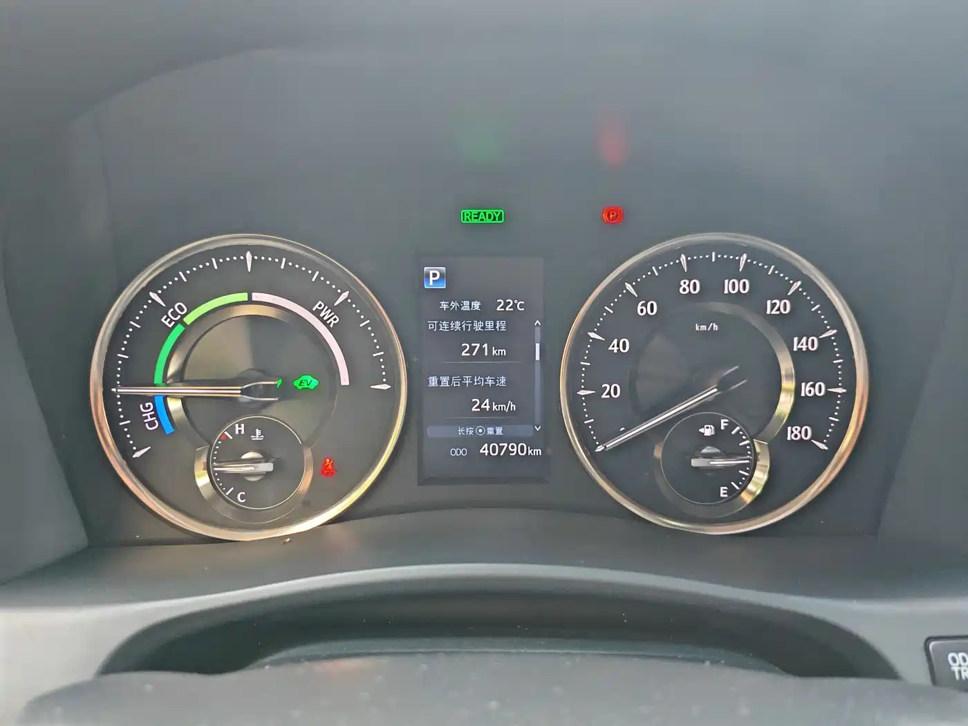 Toyota Vellfire 2021 Crown Hybrid 2.5L HV Luxury Edition фото 5