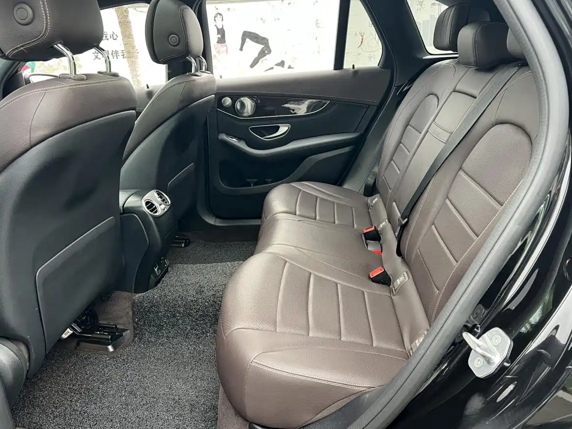 Mercedes-Benz GLC 2019 GLC 260 4MATIC Dynamic фото 9
