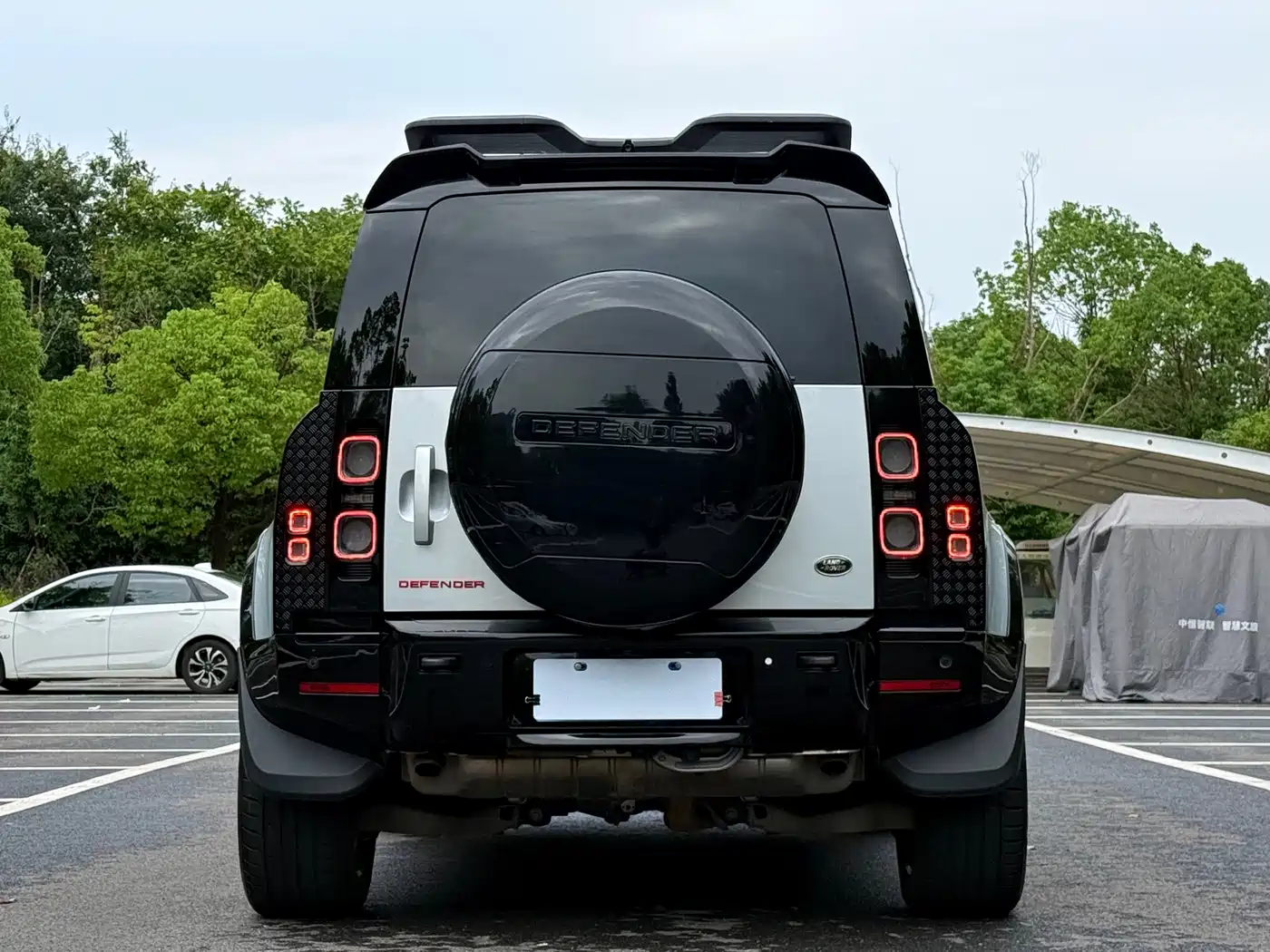 Фото 5 - Land Rover Defender
