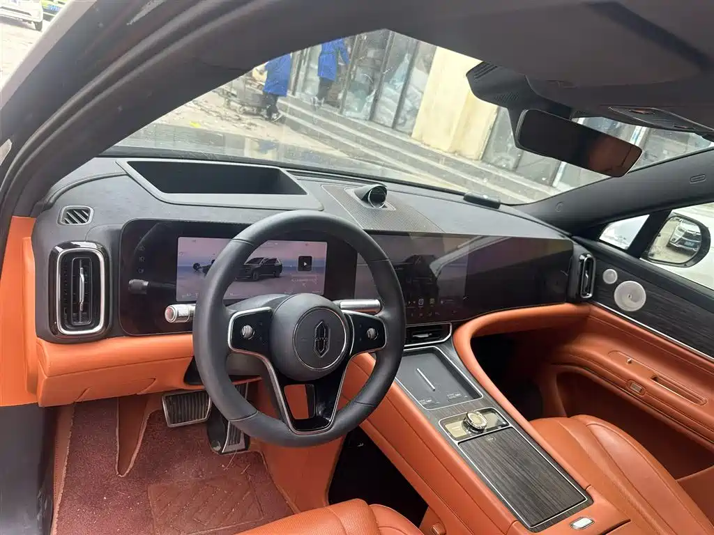 AITO Wenjie AITO M9 2024 Extended Range Ultra 42kWh 6-Seater фото 5