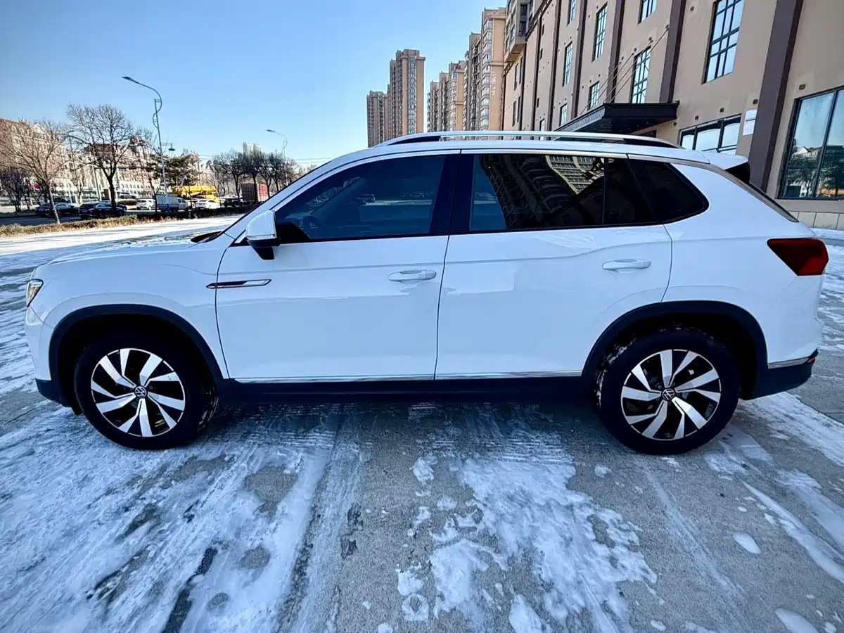 Volkswagen Tayron 2021 280TSI 2WD Luxury Smart Connect фото 8
