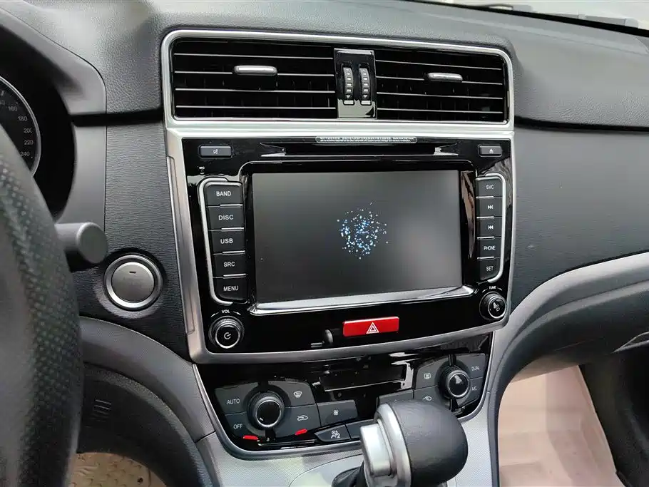 Haval M6 2018 Facelift 1.5T DCT 2WD Elite Edition фото 13