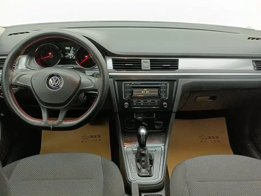 Volkswagen Bora 2018 1.5L Automatic Fashion фото 12