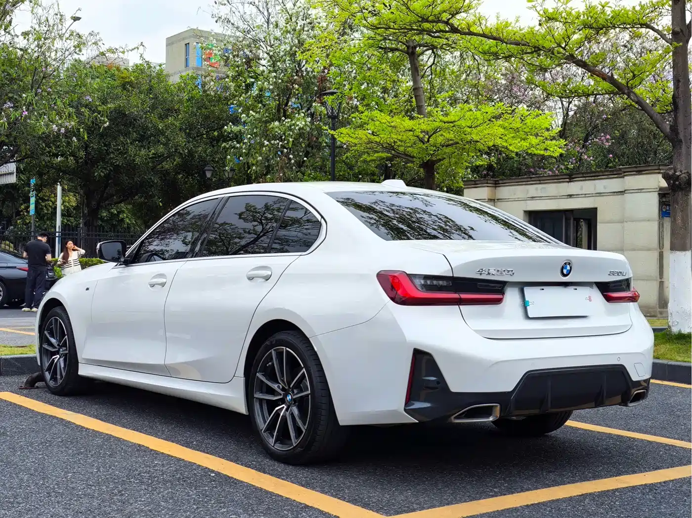 BMW 3 Series 2024 320Li M Sport Package фото 6
